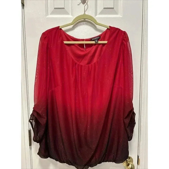 Women’s Red and Black Top Ombré Size 2x Christmas - Picture 1 of 6